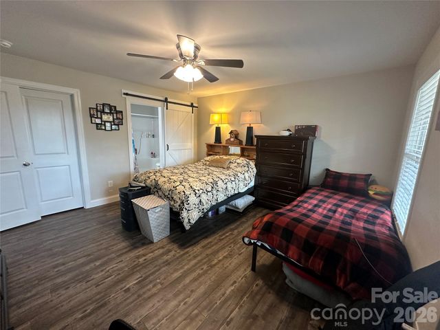 192 Crestwood Loop, Taylorsville, NC 28681