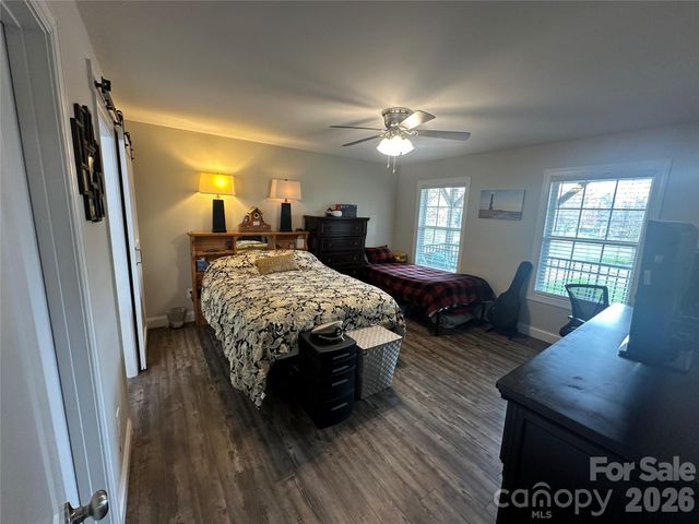 192 Crestwood Loop, Taylorsville, NC 28681