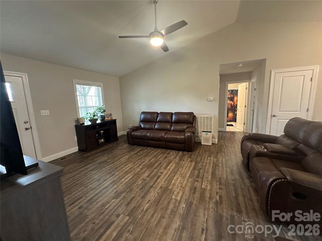 192 Crestwood Loop, Taylorsville, NC 28681
