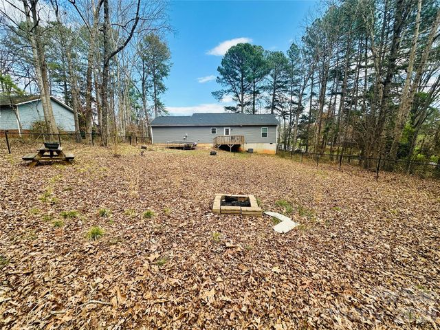 192 Crestwood Loop, Taylorsville, NC 28681