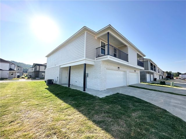 779 S Amarillo Road 1 &2, Fayetteville, AR 72704