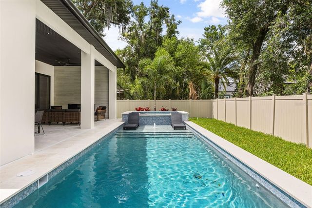 525 S LAKEMONT AVENUE, Winter Park, FL 32792