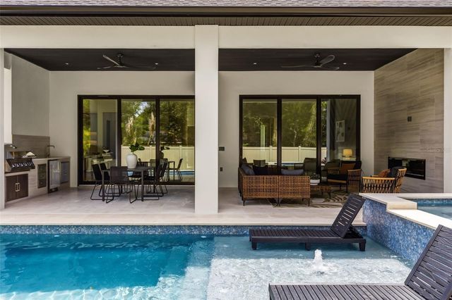 525 S LAKEMONT AVENUE, Winter Park, FL 32792