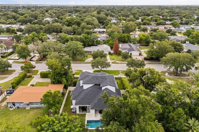 525 S LAKEMONT AVENUE, Winter Park, FL 32792