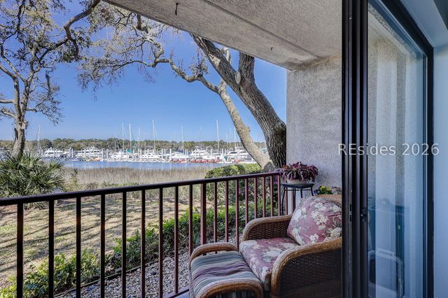 100 Helmsman Way Apt 101, Hilton Head Island, SC 29928