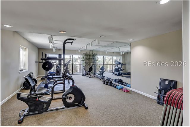 100 Helmsman Way Apt 101, Hilton Head Island, SC 29928