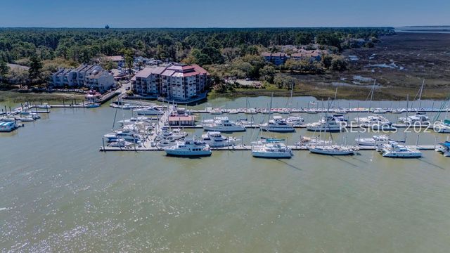 100 Helmsman Way Apt 101, Hilton Head Island, SC 29928