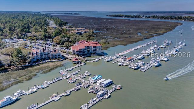 100 Helmsman Way Apt 101, Hilton Head Island, SC 29928