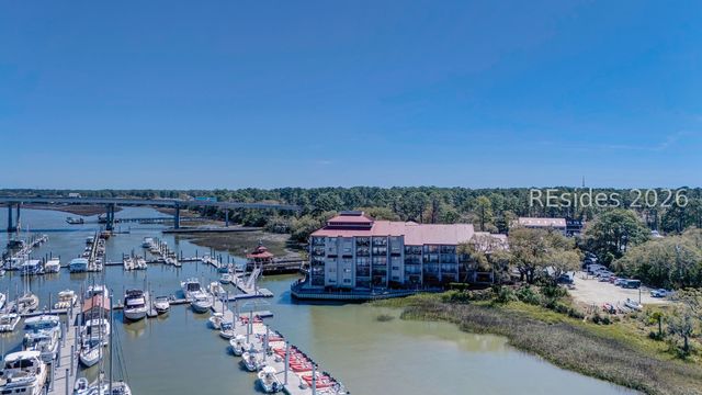 100 Helmsman Way Apt 101, Hilton Head Island, SC 29928