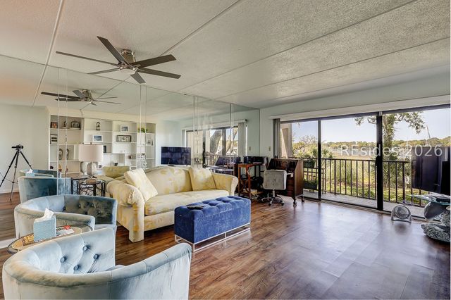 100 Helmsman Way Apt 101, Hilton Head Island, SC 29928