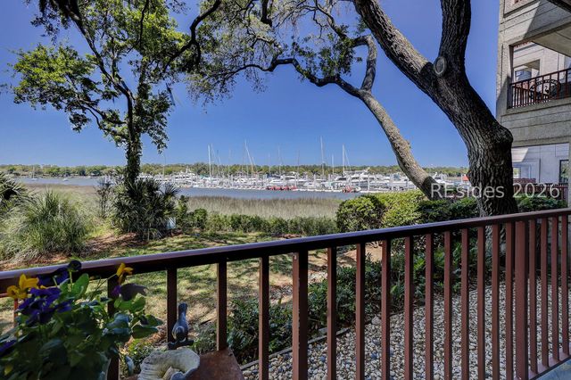 100 Helmsman Way Apt 101, Hilton Head Island, SC 29928