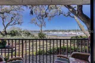 100 Helmsman Way Apt 101, Hilton Head Island, SC 29928