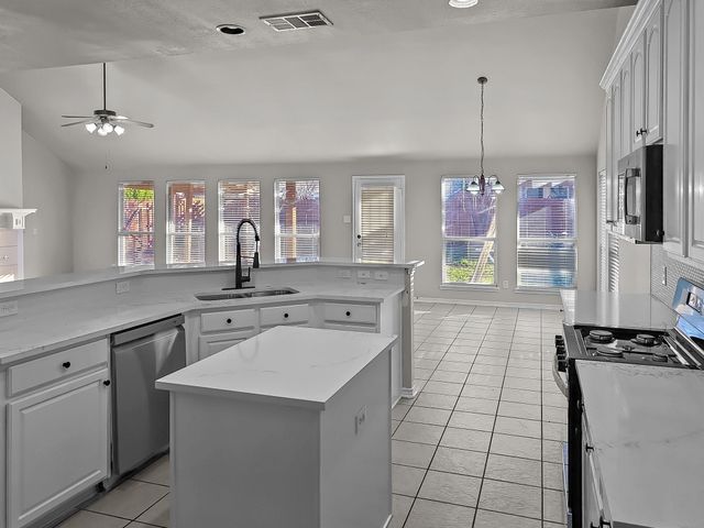 8001 Twin Oaks Drive, Mckinney, TX 75070