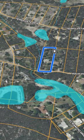 204 N Aqua Vista Dr, Kerrville, TX 78028