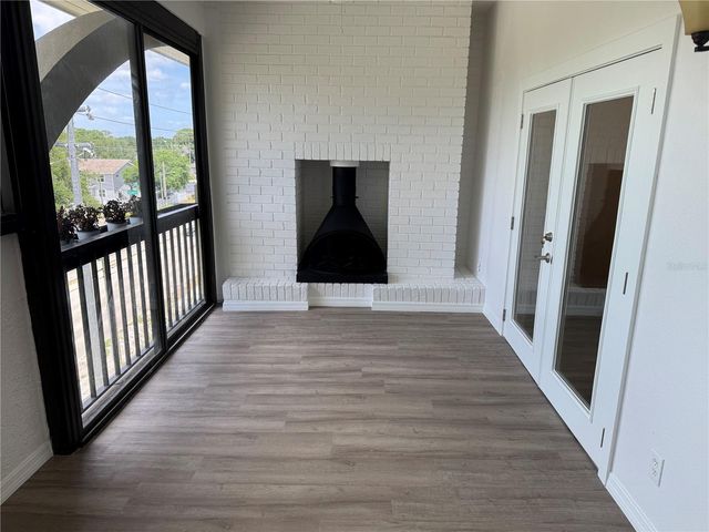 4681 1ST STREET NE 405, St Petersburg, FL 33703