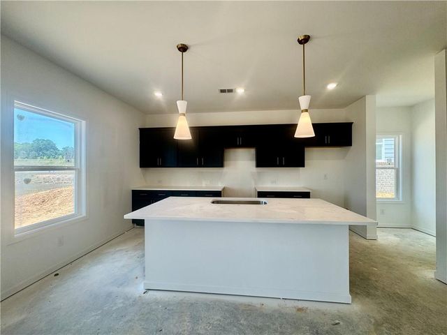 5440 Hargrove Way, Flowery Branch, GA 30542