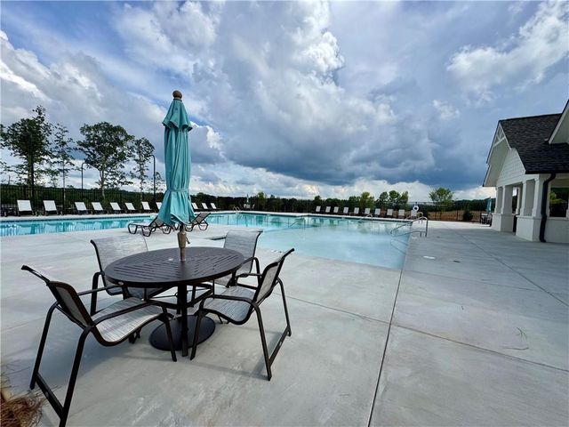 5440 Hargrove Way, Flowery Branch, GA 30542