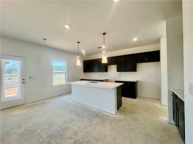 5440 Hargrove Way, Flowery Branch, GA 30542