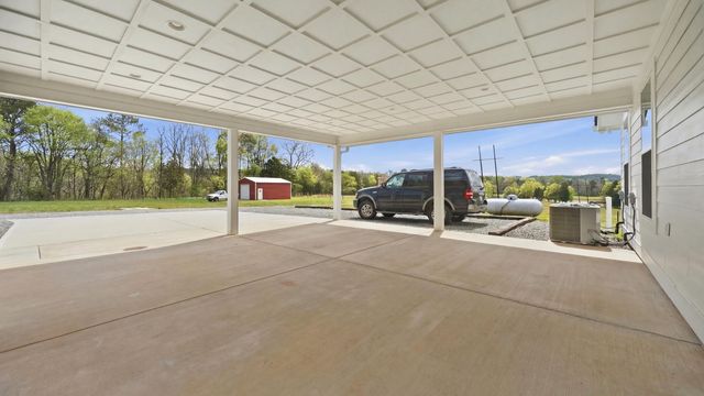 406 Haven Creek Lane, Chickamauga, GA 30707