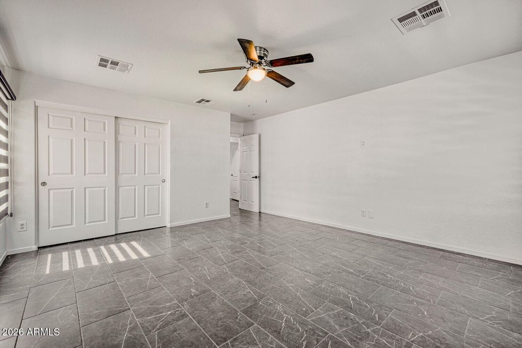 Image 24 of property listing at 8668 S 254TH Drive, Buckeye, AZ 85326