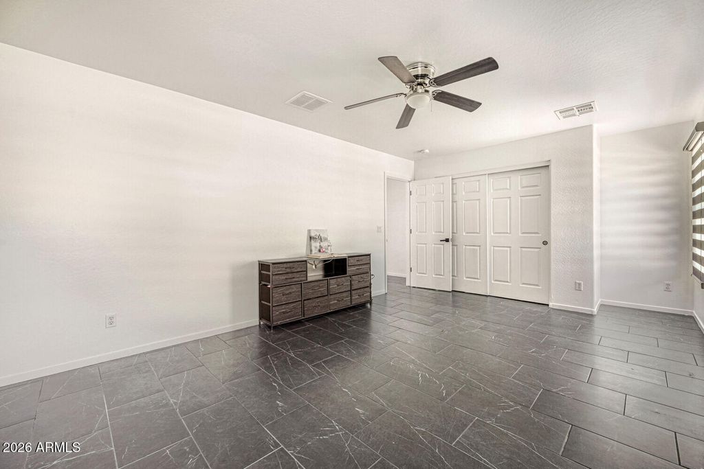 Image 25 of property listing at 8668 S 254TH Drive, Buckeye, AZ 85326