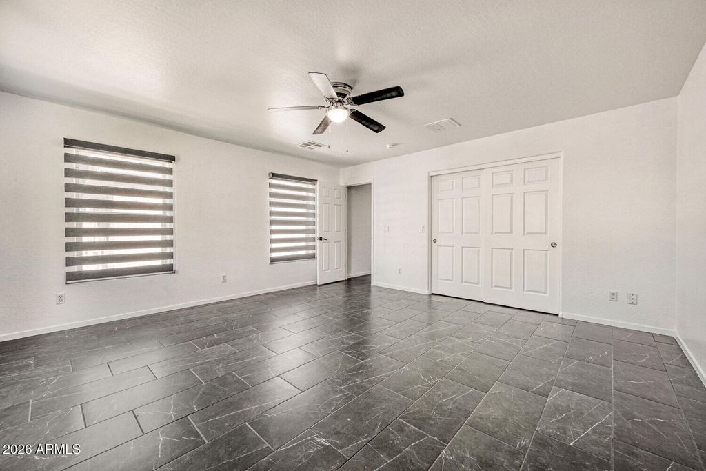 Image 27 of property listing at 8668 S 254TH Drive, Buckeye, AZ 85326
