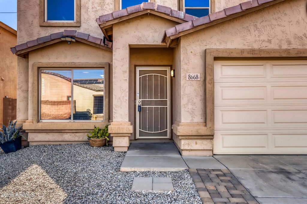 Image 37 of property listing at 8668 S 254TH Drive, Buckeye, AZ 85326