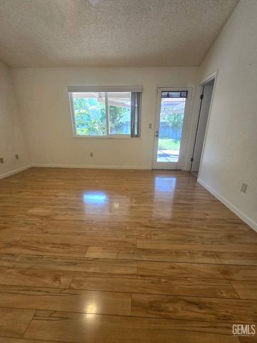 3712 Sonoita Drive, Bakersfield, CA 93309