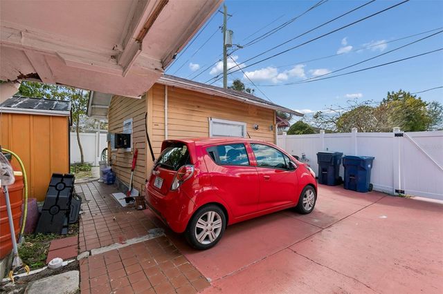 3030 W FRIERSON AVENUE, Tampa, FL 33614