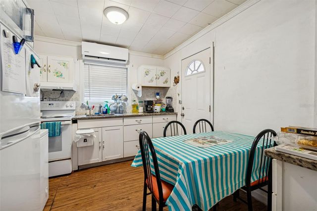 3030 W FRIERSON AVENUE, Tampa, FL 33614