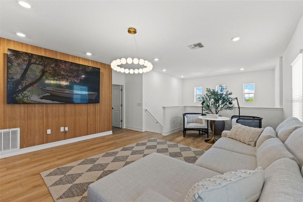 Image 29 of property listing at 7706 S JUANITA STREET, Tampa, FL 33616