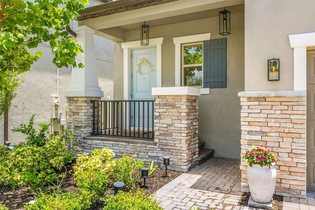 Image 4 of property listing at 7706 S JUANITA STREET, Tampa, FL 33616