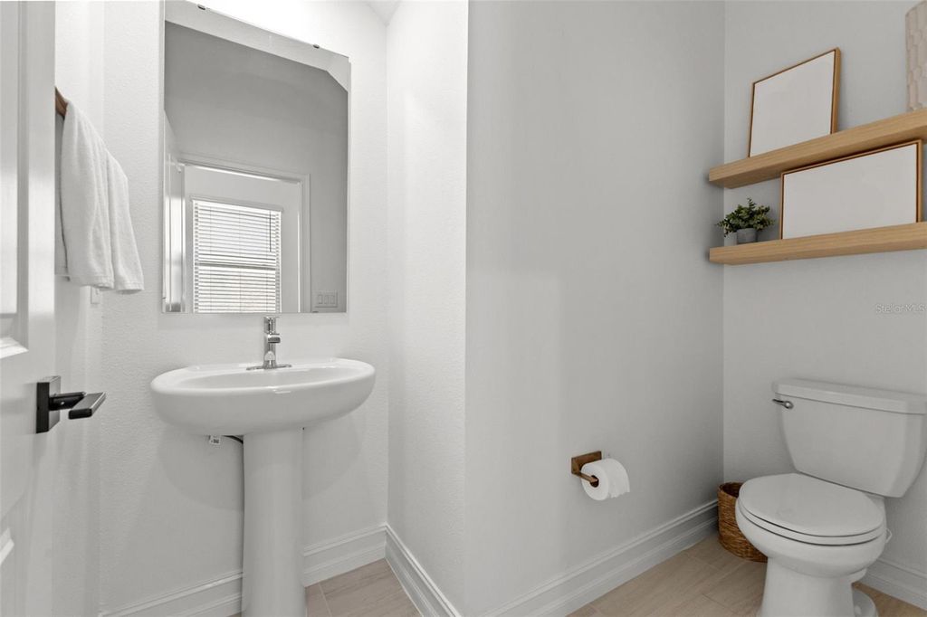 Image 7 of property listing at 7706 S JUANITA STREET, Tampa, FL 33616