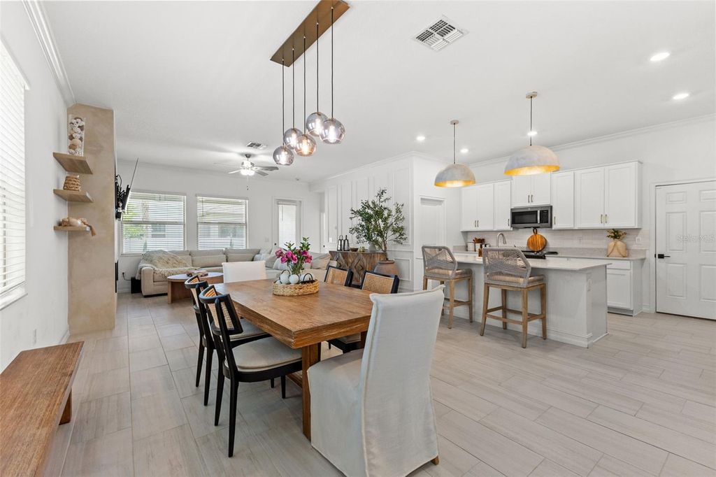 Image 8 of property listing at 7706 S JUANITA STREET, Tampa, FL 33616