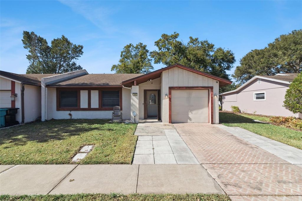 Image 1 of property listing at 1000 MANCHA REAL DRIVE, Orlando, FL 32807