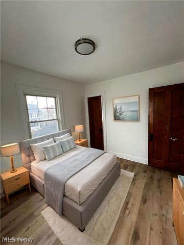 2089 Elbur Avenue, Lakewood, OH 44107