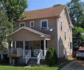 2089 Elbur Avenue, Lakewood, OH 44107