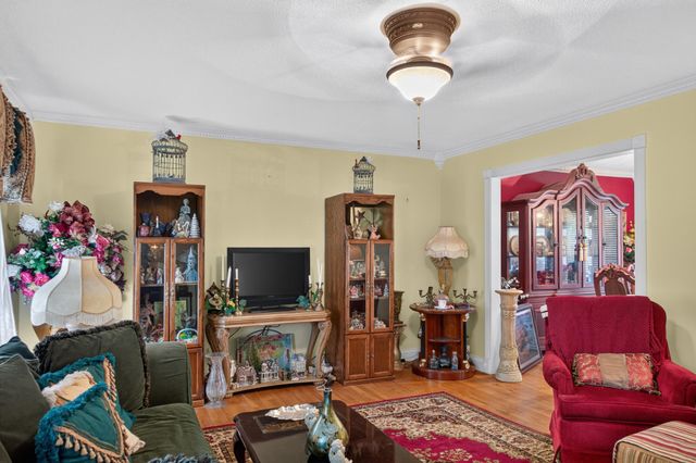 17 Loach Drive, Rossville, GA 30741