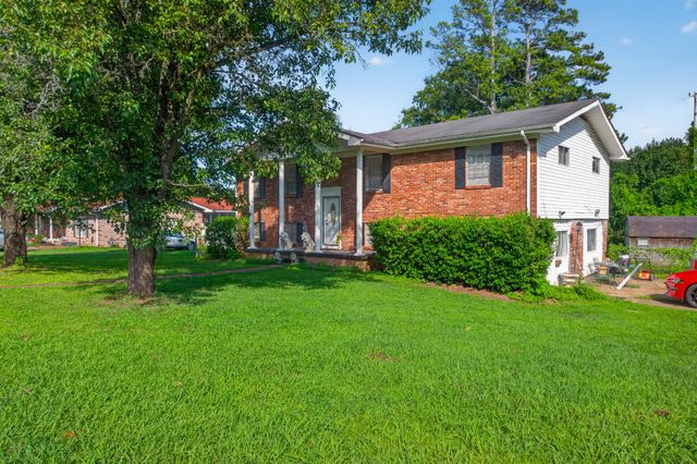 17 Loach Drive, Rossville, GA 30741