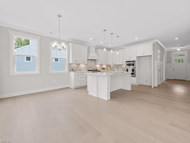 2421 Redemption CT, Virginia Beach, VA 23456