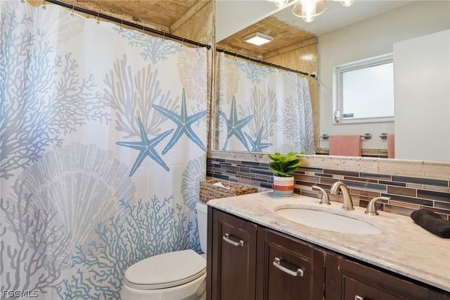 118 SE 44th TER, Cape Coral, FL 33904