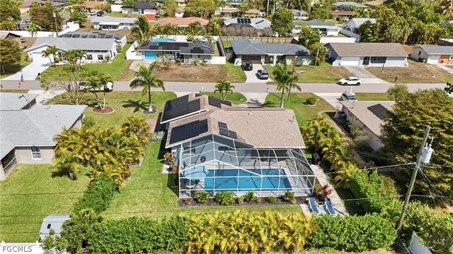 118 SE 44th TER, Cape Coral, FL 33904