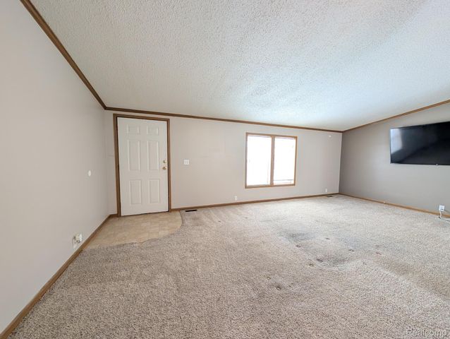 11413 Harbor Cove, Fenton, MI 48430