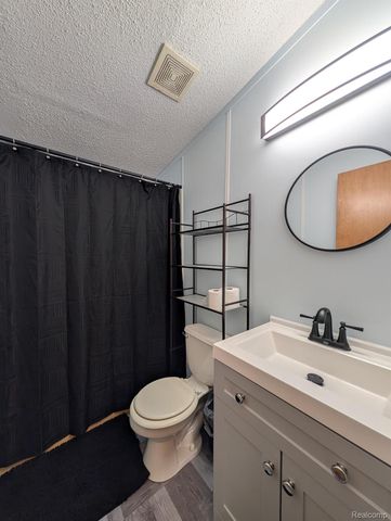 11413 Harbor Cove, Fenton, MI 48430