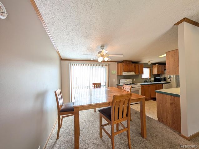 11413 Harbor Cove, Fenton, MI 48430