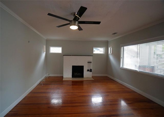 916 E 25TH AVENUE, Tampa, FL 33605