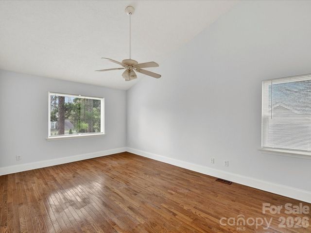 8413 Red Setter Lane, Charlotte, NC 28227