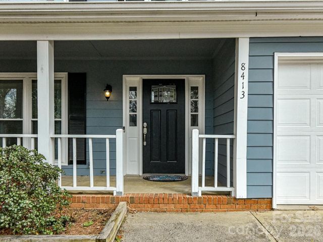 8413 Red Setter Lane, Charlotte, NC 28227