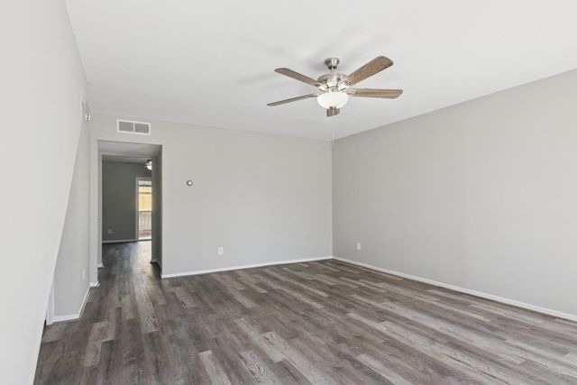 9114 Kempwood Drive 9114, Houston, TX 77080