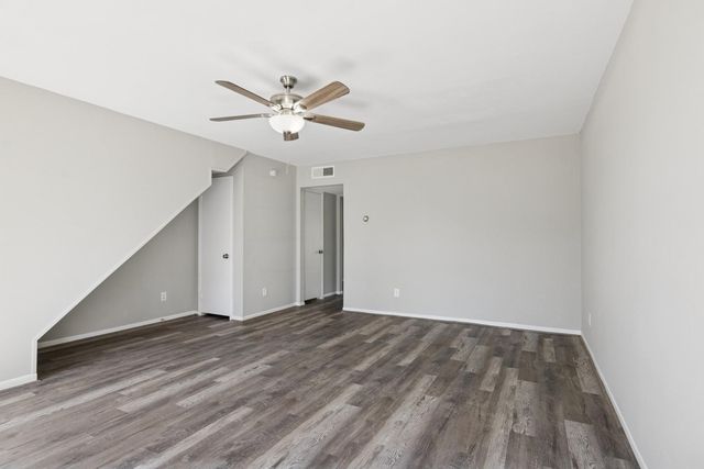9114 Kempwood Drive 9114, Houston, TX 77080